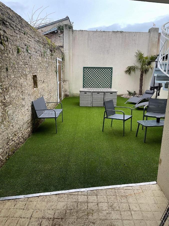 Anselme, F2 Duplex Avec Cour Commune Et Proche De La Mer ,2 Ver-sur-Mer Buitenkant foto